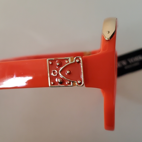 NY Sunglasses - Picture 6 of 9